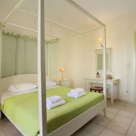 فندق Aeolos 4*
