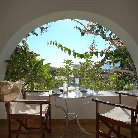 فندق Aeolos 4*